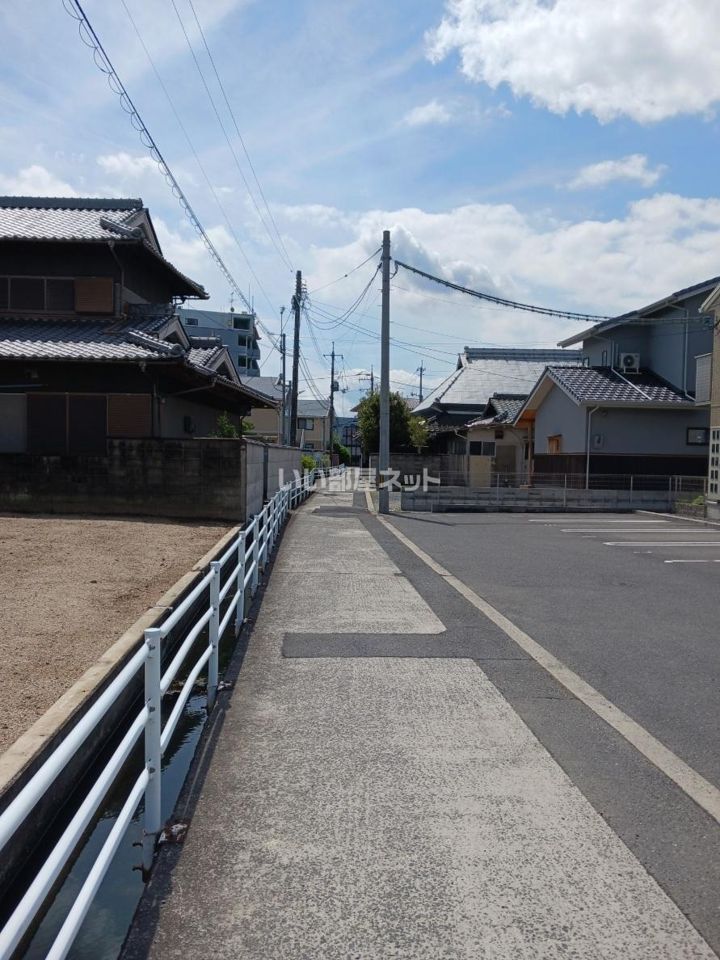 近くに施設あり