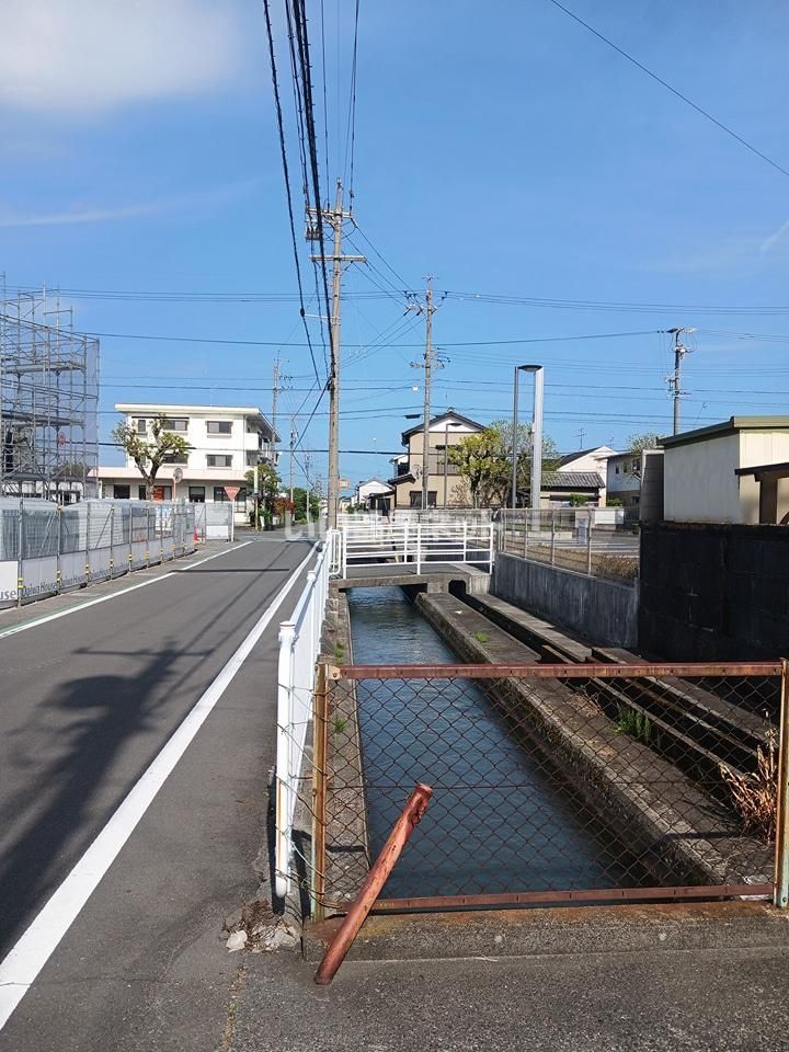 近くに施設あり