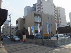 レフィナード平和通りの外観画像