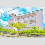 フローラ・阪野の外観画像