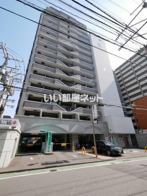 渡辺通駅より徒歩6分 築23年 15階建の賃貸物件