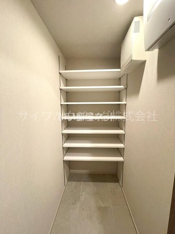 収納