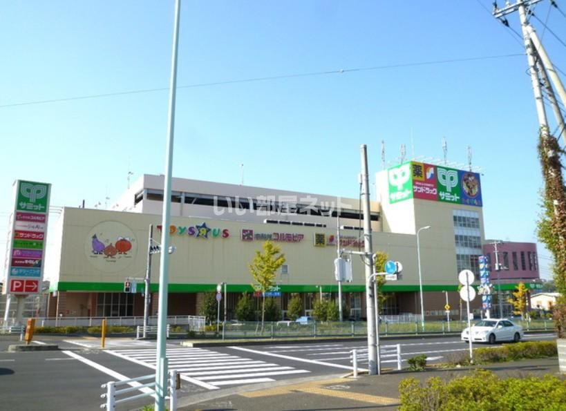 近くに施設あり