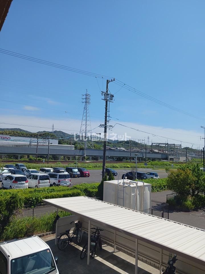 近くに施設あり