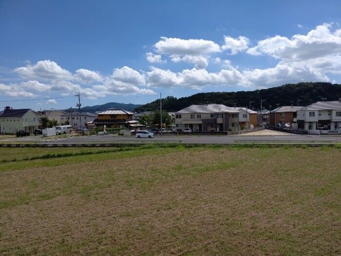 近くに施設あり