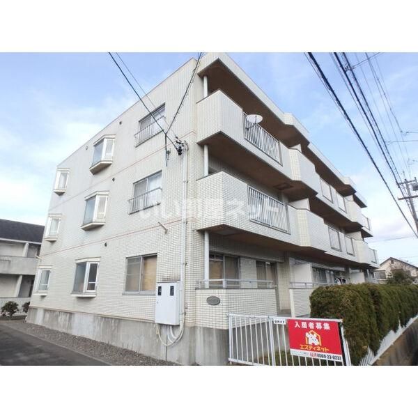 青山駅より徒歩20分 築38年 3階建の賃貸物件