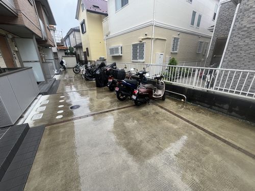その他
