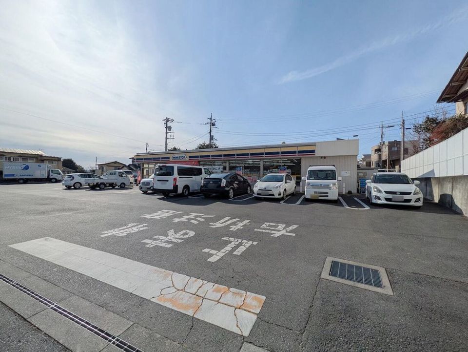 近くに施設あり