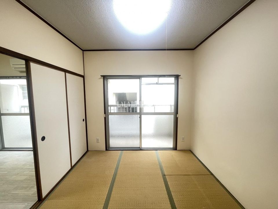 ベッドルーム