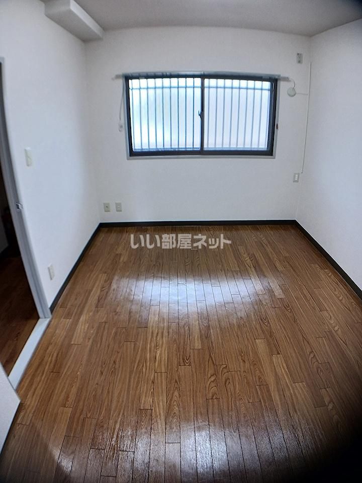 ベッドルーム