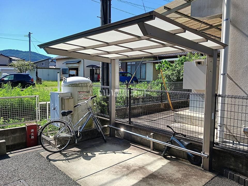 近くに施設あり