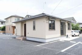 フローラ Eの外観画像
