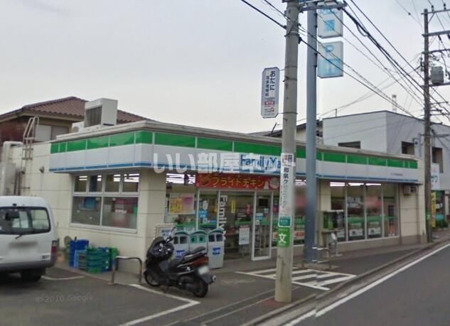 近くに施設あり