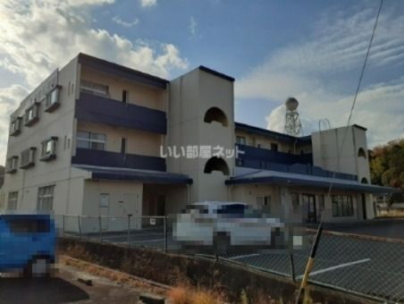 伊賀神戸駅より徒歩7分 築37年 3階建の賃貸物件