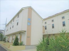メゾンプラムB棟の外観画像