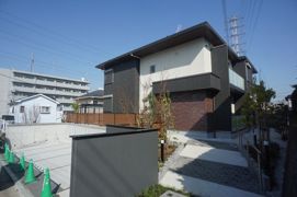 ドミール仲町台の外観画像