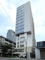ピアース新宿三丁目の外観画像