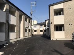 尾長東アパートD棟の外観画像
