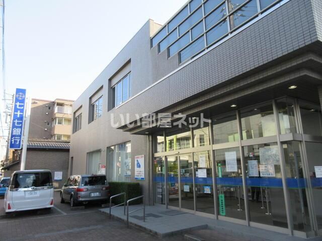 近くに施設あり