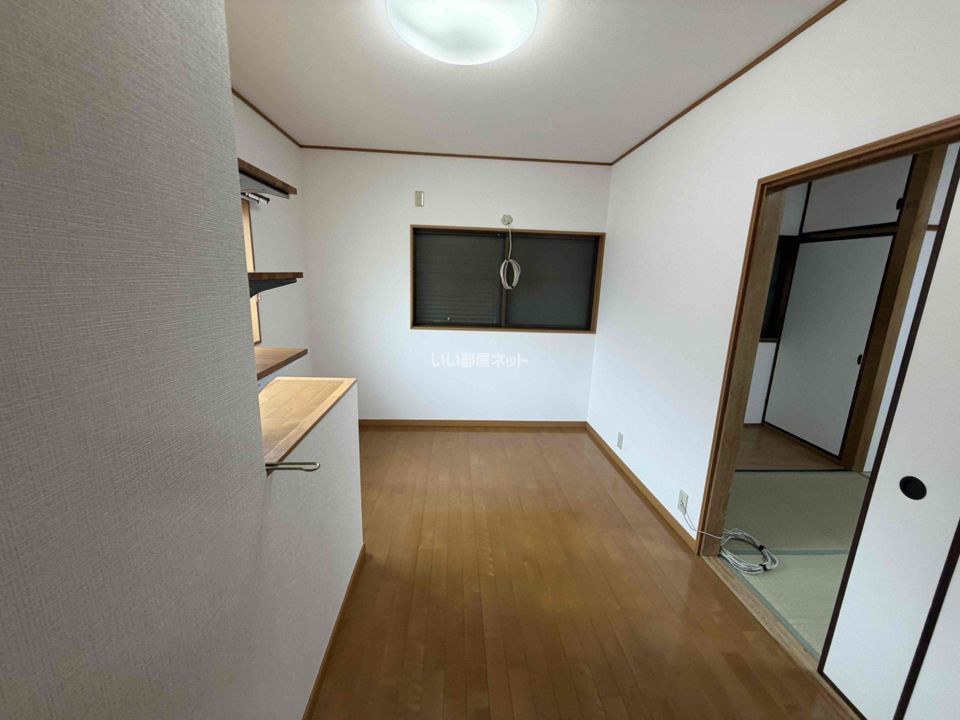 ベッドルーム