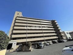 カルフール大町の外観画像