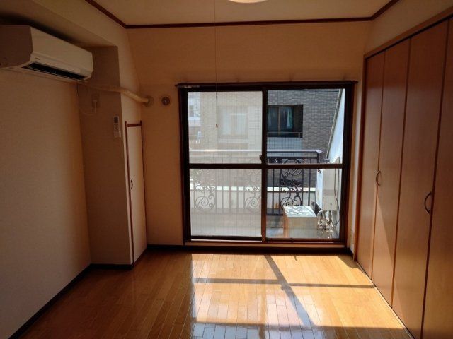 ベッドルーム