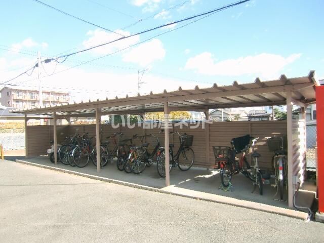 近くに施設あり