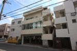 下荒田川原ビルの外観