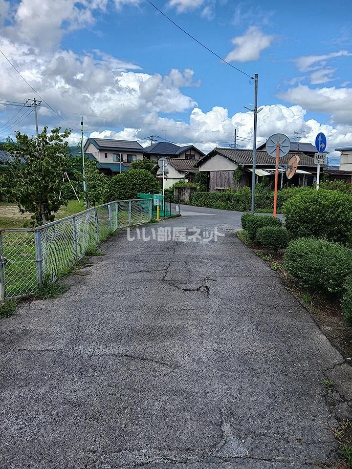 近くに施設あり
