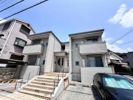 エスコート山根の外観