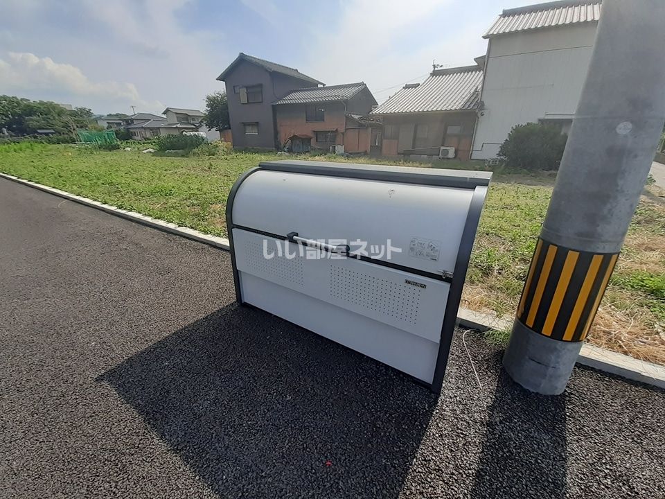 近くに施設あり
