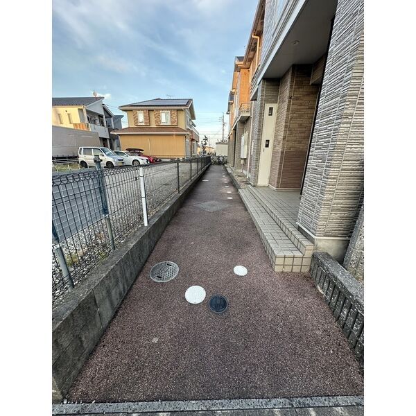 近くに施設あり