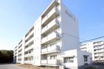 ビレッジハウス万富1号棟の外観