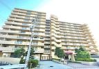 ロワイヤル網干駅前の外観