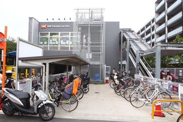 近くに施設あり