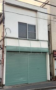 桜とひなたのガレージハウスの外観画像