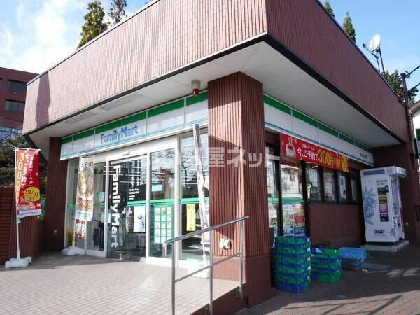 近くに施設あり