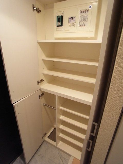 収納