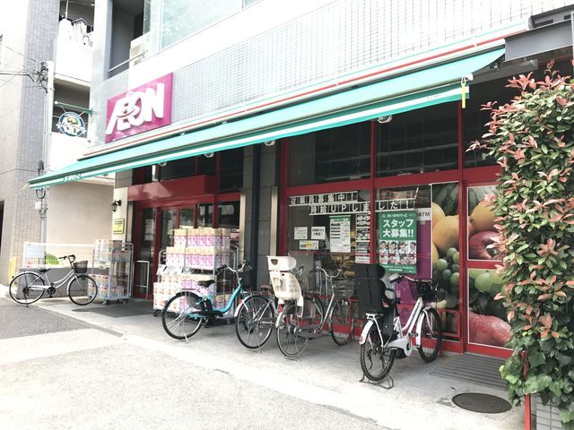近くに施設あり