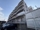 グローバル鴻池の外観