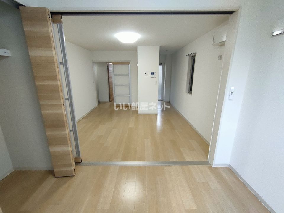 ベッドルーム