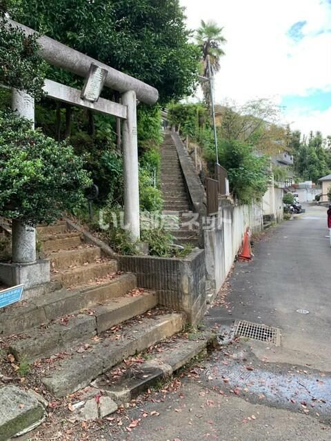 近くに施設あり
