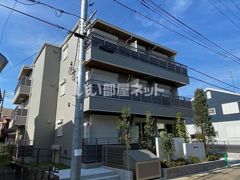 ジャルダン アズールの外観画像