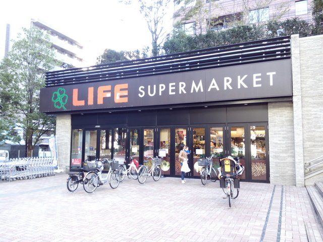 近くに施設あり