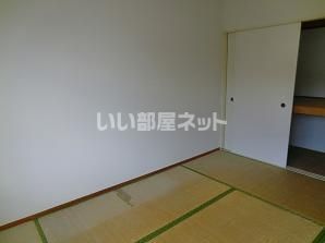 ベッドルーム