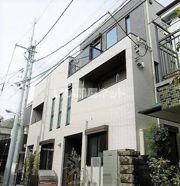 ベルフラッツ初台の外観画像