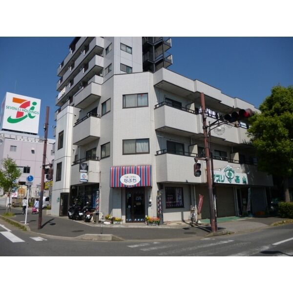 近くに施設あり