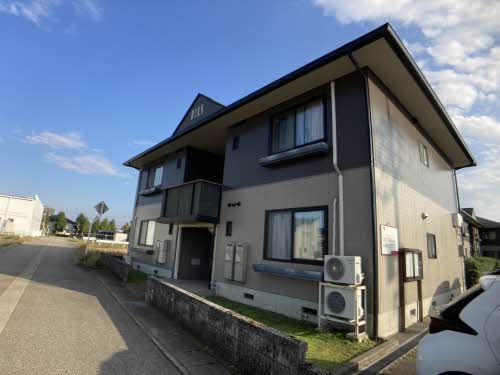 油田駅より徒歩22分 築28年6ヶ月 2階建の賃貸物件