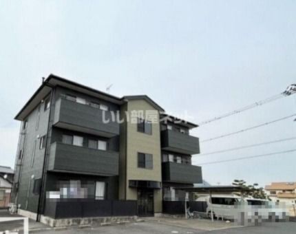 金蔵寺駅よりバス19分 徒歩8分 築22年7ヶ月 3階建の賃貸物件