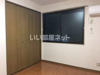 ベッドルーム